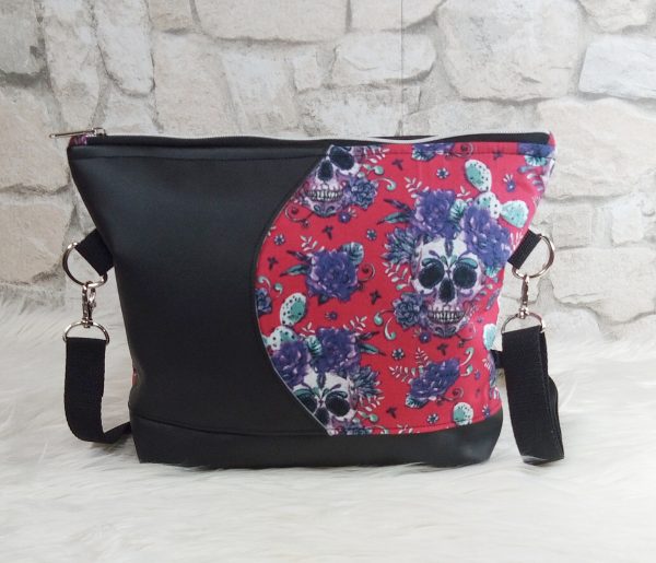 kleine Tasche und Kulturbeutel Skulls – Bild 7