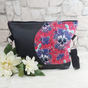 kleine Tasche und Kulturbeutel Skulls