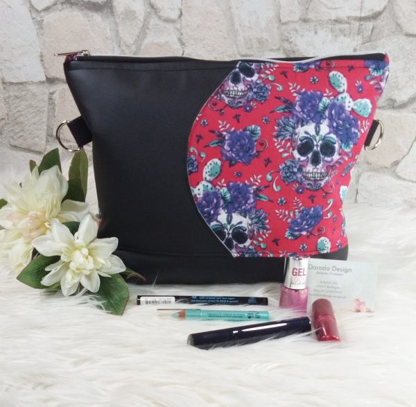 kleine Tasche und Kulturbeutel Skulls – Bild 6