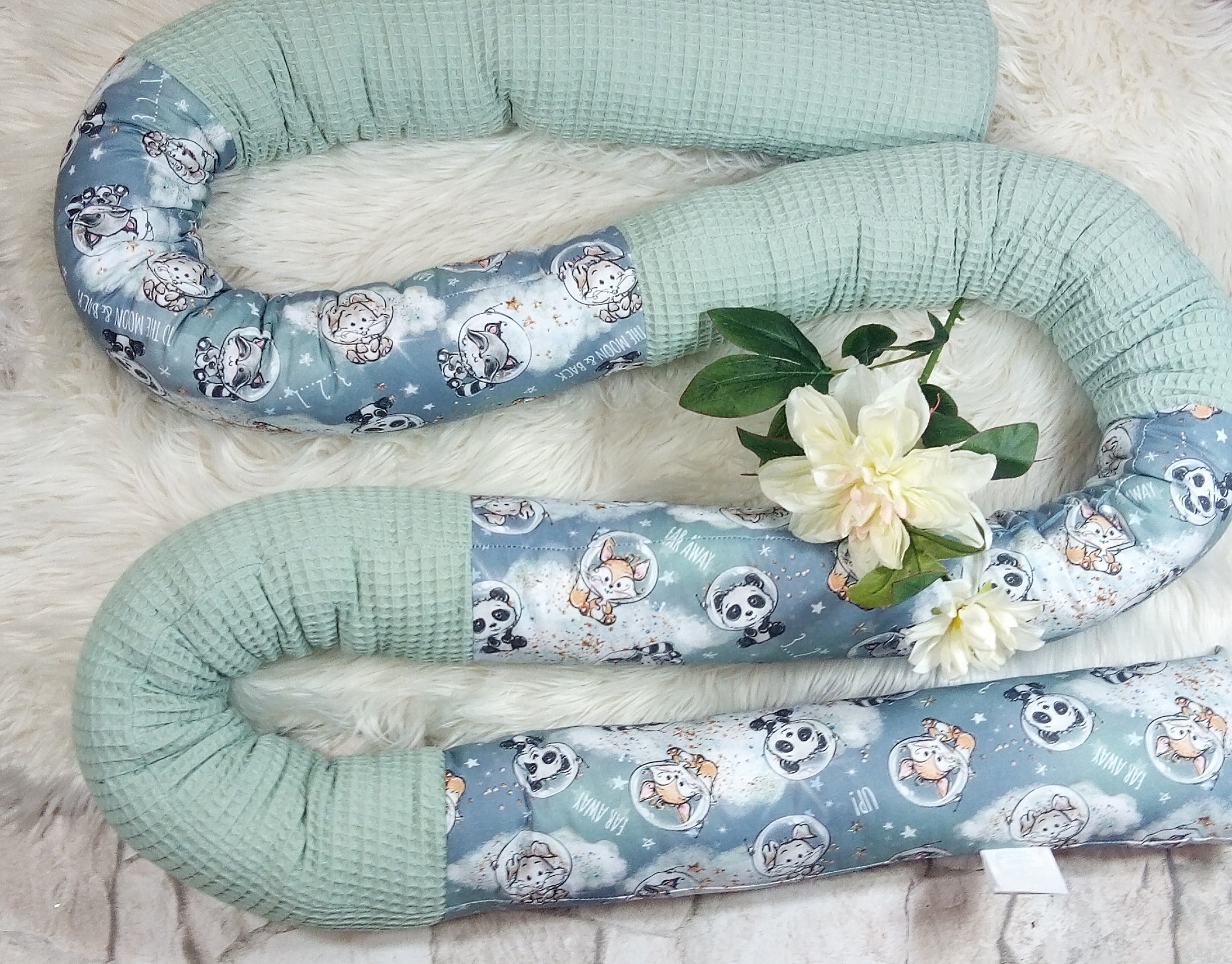 Bettschlange Babytiere im Weltall 3 Meter – Bild 3