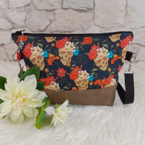 Kleine Handtasche Skulls
