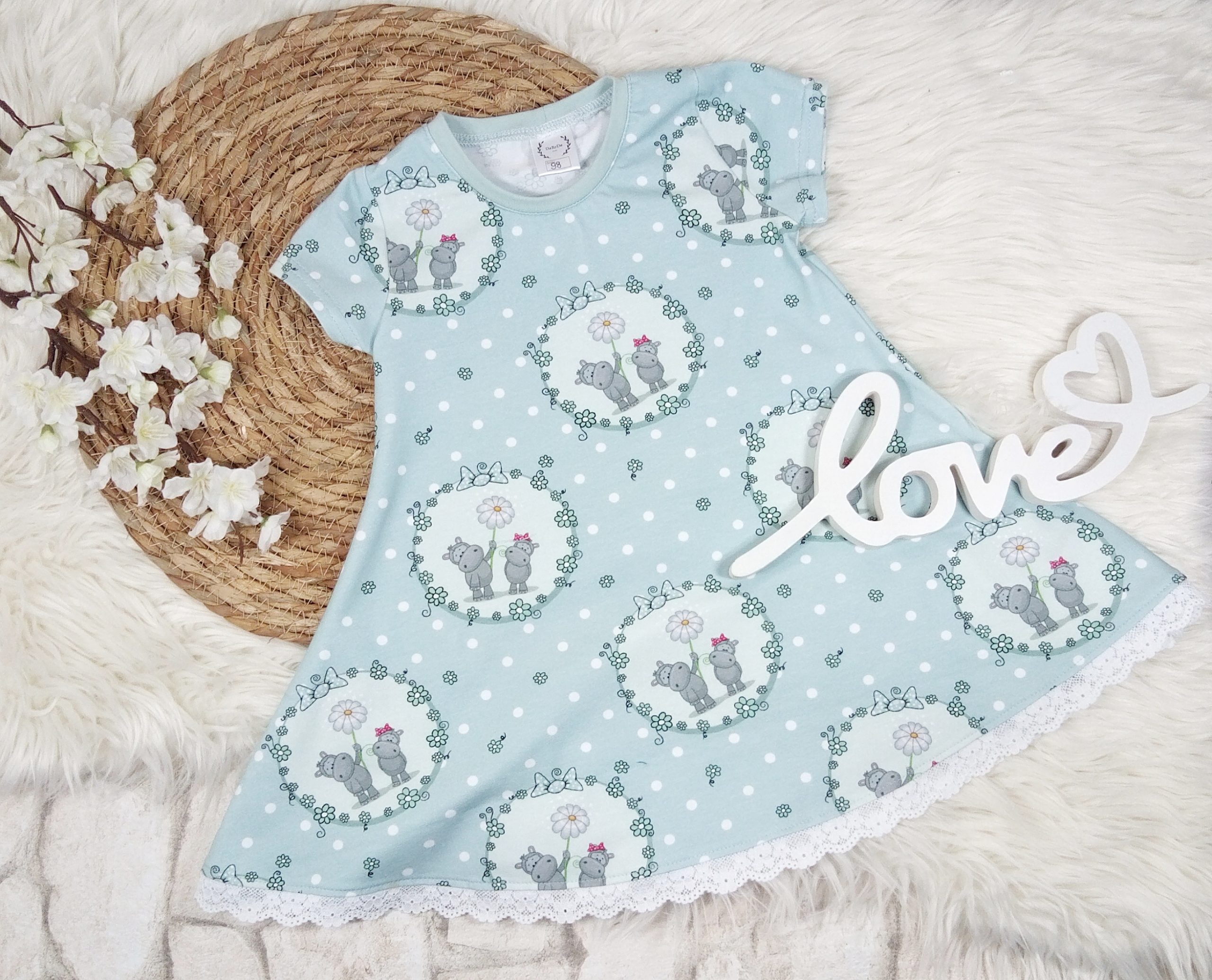 Kleid Nilpferdchen Gr. 98/104