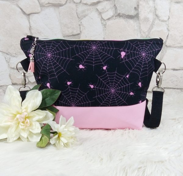 Kleine Handtasche Spinnennetz